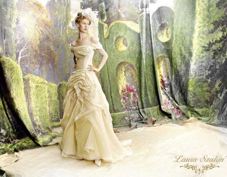 Színes Atelier Emé menyasszonyi ruha.
